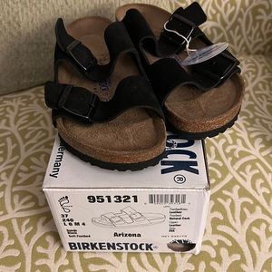 NIB Birkenstock Arizona Black